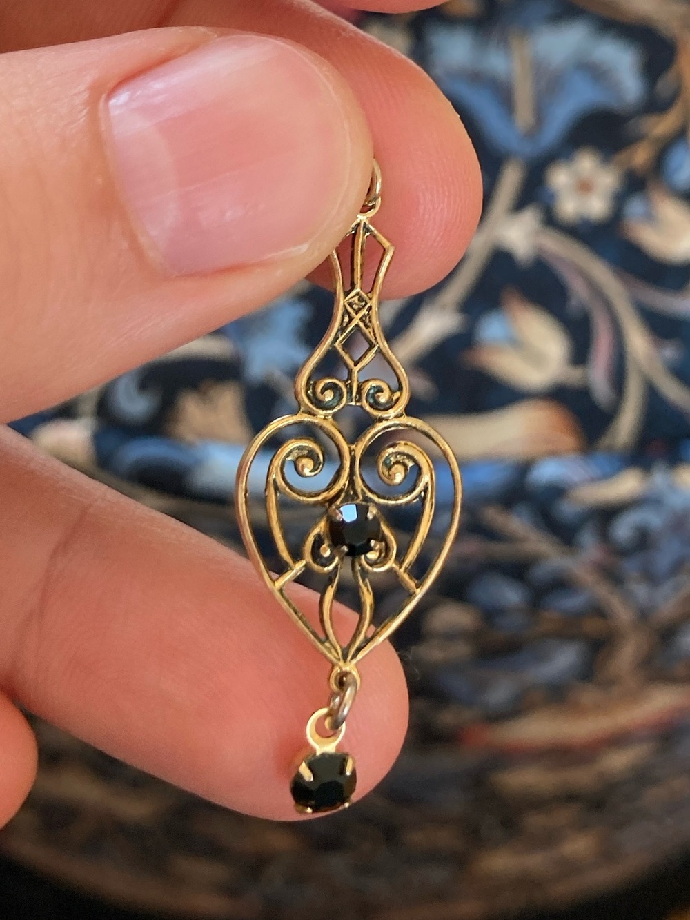 Vintage Victorian Revival Gold-Plated Garnet Glass Stones Lavaliere Pendant